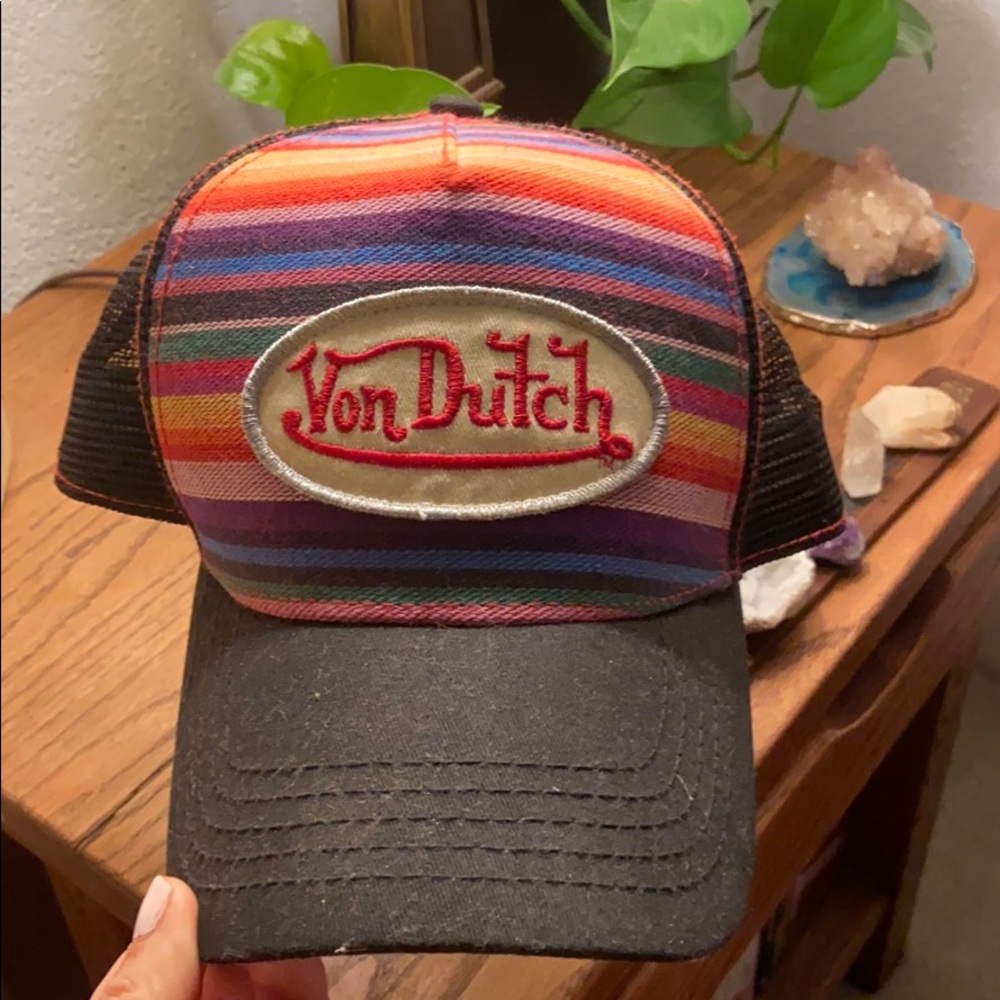 Von Dutch hat
